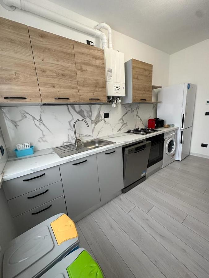 Cavour Apartment Center Бардоліно Екстер'єр фото
