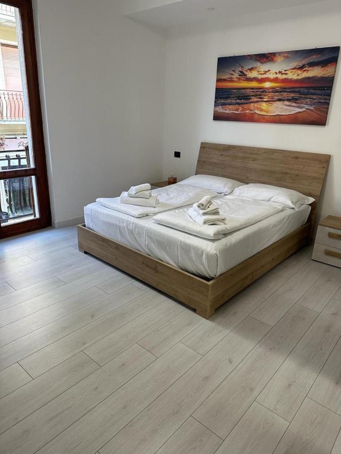 Cavour Apartment Center Бардоліно Екстер'єр фото
