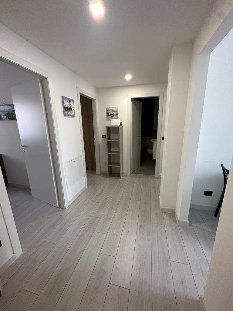 Cavour Apartment Center Бардоліно Екстер'єр фото